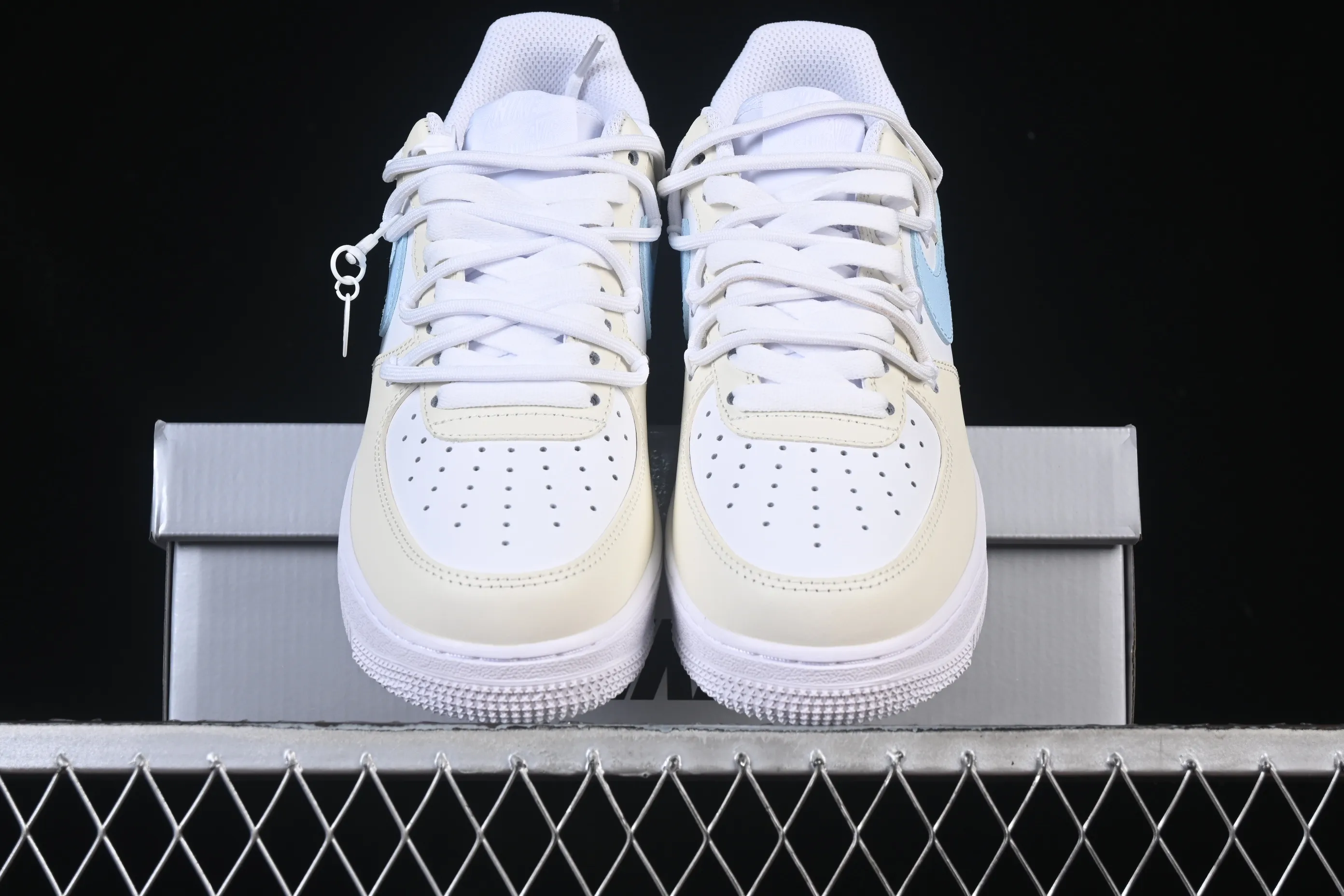 All Categories Nk Air Force 1 Air Force Series Nk Air Force 1 Low Air Force Low Nike Air Force 1'07 Low Lemon Salt Sparkling Water Air Force One Low Casual Sneakers ZH0316-111
